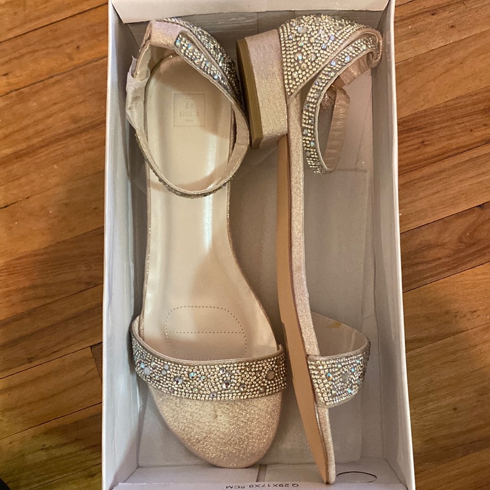 Women’s sandals